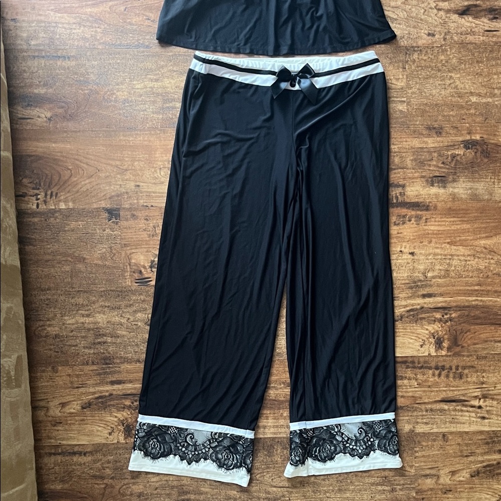 Soma Black and White w Lace and Jewel Detail Pajama Set Sz M - Picture 3 of 14